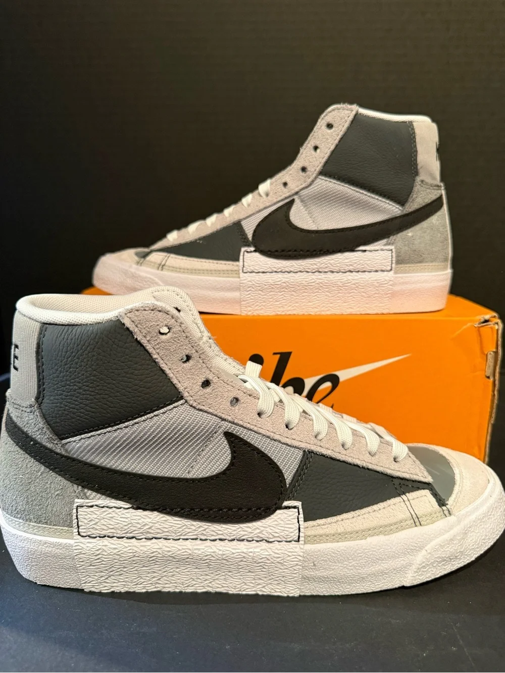 Rare men’s Nike Blazer Mid 77 Pro Club Vintage Leather & Suede - Grey/Black 8M